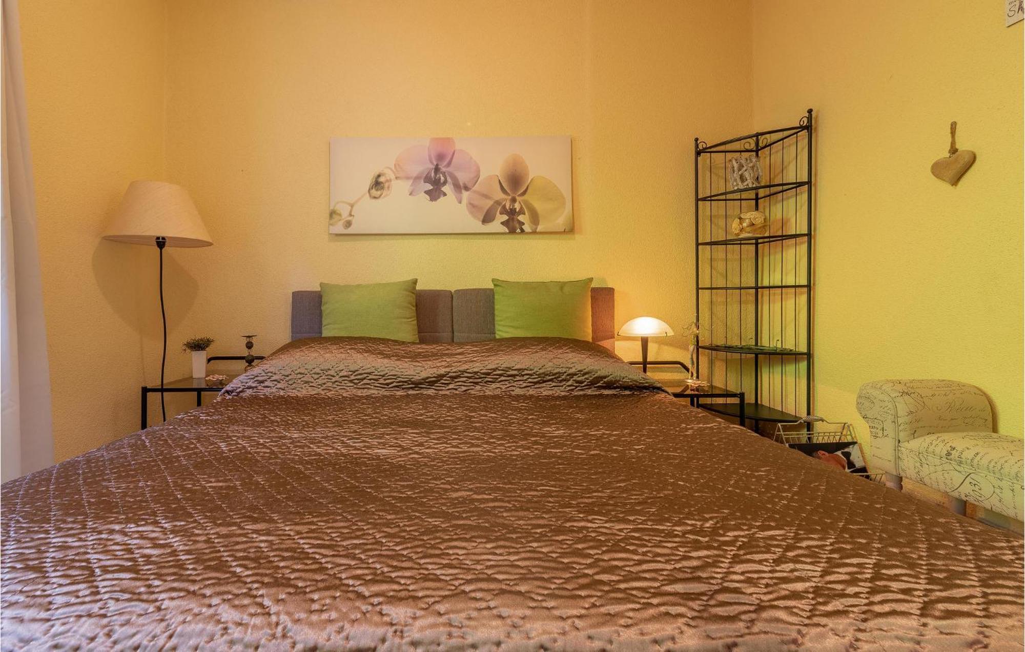 Cozy Home In Vrsi With Wifi Zewnętrze zdjęcie